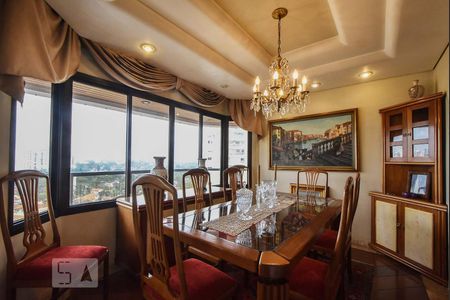 Apartamento à venda com 211m², 4 quartos e 3 vagasSala de Jantar