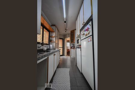 Apartamento à venda com 211m², 4 quartos e 3 vagasCozinha