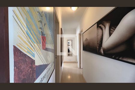 Apartamento à venda com 126m², 3 quartos e 2 vagas Apartamento à venda com 126m², 3 quartos e 2 vagasCorredor
