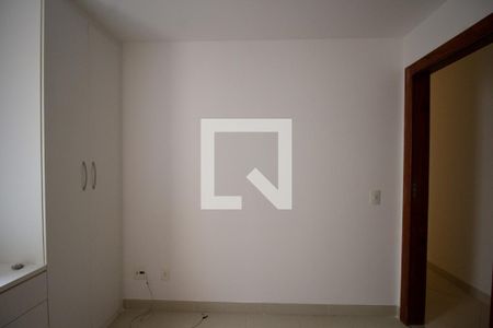 Apartamento à venda com 120m², 3 quartos e 2 vagasQuarto 2