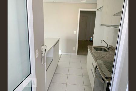 Cozinha de apartamento para alugar com 1 quarto, 50m² em Vila Gomes Cardim, São Paulo