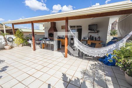 Apartamento à venda com 184m², 3 quartos e 2 vagasVaranda Gourmet