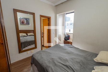 Apartamento à venda com 184m², 3 quartos e 2 vagasQuarto 1 / suite