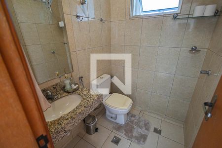 Apartamento à venda com 184m², 3 quartos e 2 vagasBanheiro
