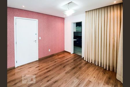 Apartamento para alugar com 129m², 3 quartos e 2 vagasQuarto