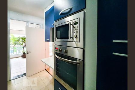 Apartamento para alugar com 129m², 3 quartos e 2 vagasCozinha