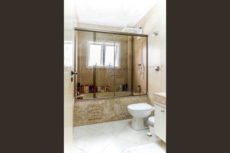 Casa à venda com 350m², 4 quartos e 5 vagas Casa à venda com 350m², 4 quartos e 5 vagasBanheiro da Suíte 1