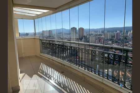 Apartamento à venda com 300m², 4 quartos e 3 vagas Apartamento à venda com 300m², 4 quartos e 3 vagasVaranda