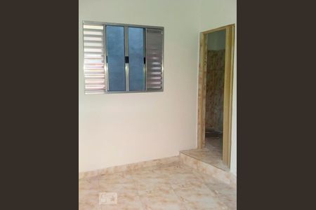 Sala de kitnet/studio para alugar com 1 quarto, 30m² em Cidade Antônio Estevão de Carvalho, São Paulo
