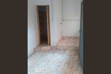 Sala de kitnet/studio para alugar com 1 quarto, 30m² em Cidade Antônio Estevão de Carvalho, São Paulo