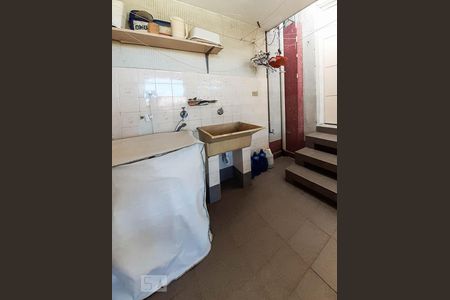 Casa à venda com 140m², 3 quartos e 1 vaga Casa à venda com 140m², 3 quartos e 1 vagaÁrea de serviço