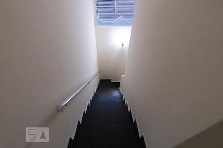 Casa à venda com 169m², 3 quartos e 3 vagasEscada