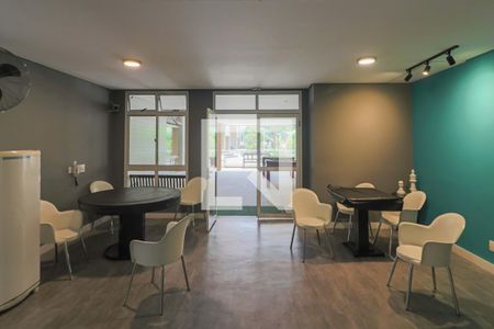 Apartamento à venda com 128m², 3 quartos e 2 vagas Apartamento à venda com 128m², 3 quartos e 2 vagasEspaço de Jogos