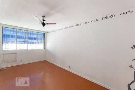 Sala de apartamento à venda com 3 quartos, 87m² em Fonseca, Niterói