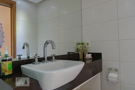 Apartamento para alugar com 125m², 3 quartos e 2 vagasBanheiro Social - Pia