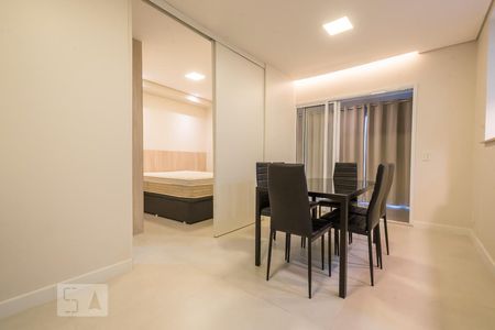 Sala de kitnet/studio para alugar com 1 quarto, 48m² em Vila Gertrudes, São Paulo