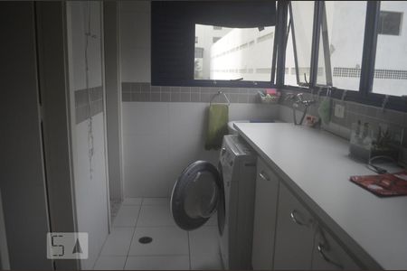 Apartamento à venda com 120m², 3 quartos e 2 vagasÁrea de Serviço