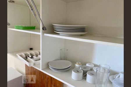 Cozinha de kitnet/studio para alugar com 1 quarto, 36m² em Vila da Serra, Nova Lima