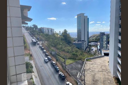 Quarto 1 - vista de kitnet/studio para alugar com 1 quarto, 36m² em Vila da Serra, Nova Lima