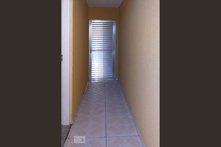 Casa à venda com 343m², 5 quartos e 3 vagas Casa à venda com 343m², 5 quartos e 3 vagasCorredor