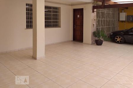 Casa à venda com 343m², 5 quartos e 3 vagas Casa à venda com 343m², 5 quartos e 3 vagasGaragem