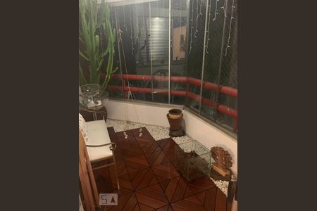 Apartamento à venda com 101m², 3 quartos e 2 vagas Apartamento à venda com 101m², 3 quartos e 2 vagasvaranda