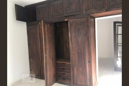 Casa à venda com 60m², 1 quarto e 1 vaga Casa à venda com 60m², 1 quarto e 1 vagaQuarto