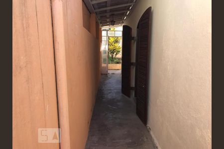 Casa à venda com 60m², 1 quarto e 1 vaga Casa à venda com 60m², 1 quarto e 1 vagaCorredor
