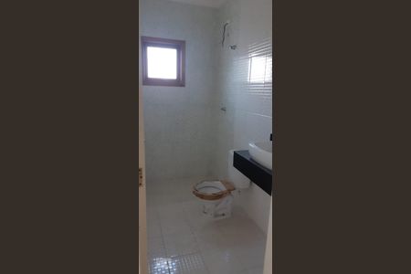 Casa à venda com 119m², 3 quartos e 2 vagas Casa à venda com 119m², 3 quartos e 2 vagasBanheiro