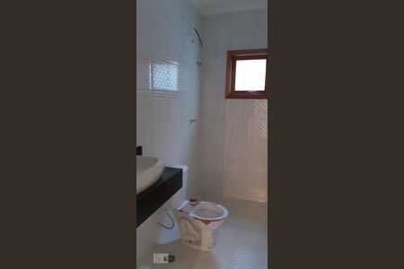 Casa à venda com 119m², 3 quartos e 2 vagas Casa à venda com 119m², 3 quartos e 2 vagasBanheiro
