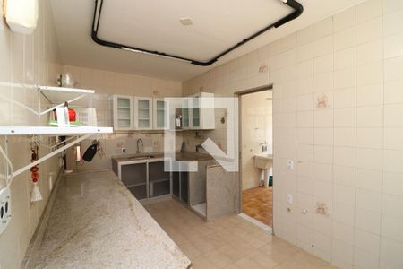 Apartamento à venda com 120m², 3 quartos e 3 vagasCozinha