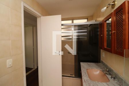 Apartamento à venda com 120m², 3 quartos e 3 vagasBanheiro Social