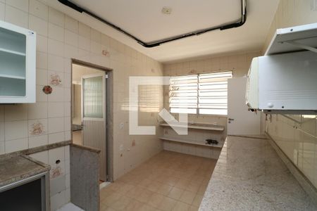 Apartamento à venda com 120m², 3 quartos e 3 vagasCozinha