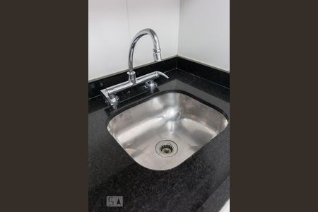 Apartamento à venda com 58m², 2 quartos e 1 vagaCozinha Pia