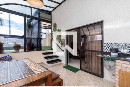 Apartamento para alugar com 233m², 4 quartos e 3 vagas Apartamento para alugar com 233m², 4 quartos e 3 vagasChurrasqueira