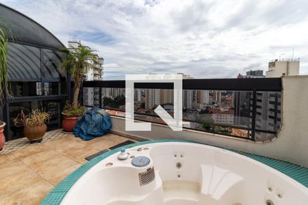 Apartamento para alugar com 233m², 4 quartos e 3 vagas Apartamento para alugar com 233m², 4 quartos e 3 vagasVaranda