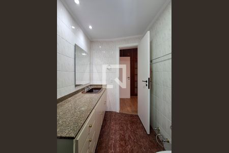 Apartamento para alugar com 233m², 4 quartos e 3 vagas Apartamento para alugar com 233m², 4 quartos e 3 vagasBanheiro Quarto 3