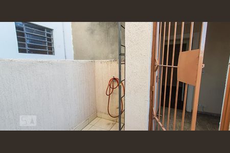 Varanda Quarto 2 de casa para alugar com 2 quartos, 80m² em Água Branca, São Paulo