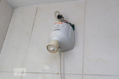 Apartamento à venda com 60m², 2 quartos e sem vagaBanheiro da Suíte - Chuveiro elétrico