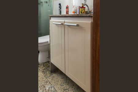 Apartamento à venda com 60m², 2 quartos e sem vagaBanheiro da Suíte - Armário