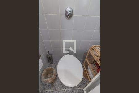 Apartamento à venda com 205m², 4 quartos e 2 vagas Apartamento à venda com 205m², 4 quartos e 2 vagasSuíte - Banheiro