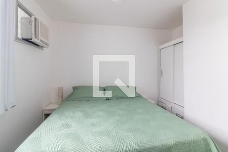Apartamento à venda com 205m², 4 quartos e 2 vagas Apartamento à venda com 205m², 4 quartos e 2 vagasQuarto 1