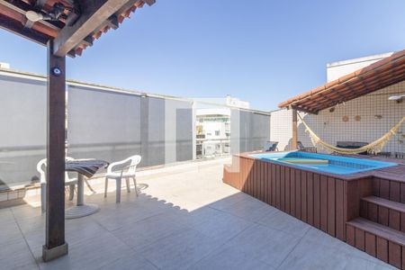 Apartamento à venda com 205m², 4 quartos e 2 vagas Apartamento à venda com 205m², 4 quartos e 2 vagasCobertura