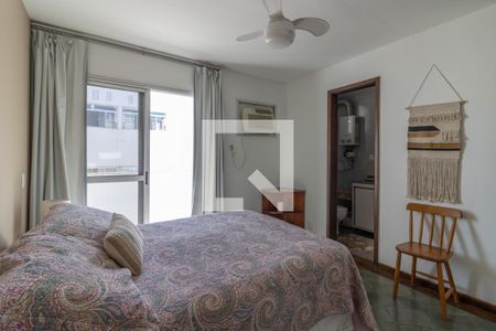 Apartamento à venda com 205m², 4 quartos e 2 vagas Apartamento à venda com 205m², 4 quartos e 2 vagasSuíte