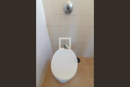 Apartamento à venda com 205m², 4 quartos e 2 vagas Apartamento à venda com 205m², 4 quartos e 2 vagasÁrea de Serviço (Banheiro)