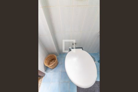 Apartamento à venda com 205m², 4 quartos e 2 vagas Apartamento à venda com 205m², 4 quartos e 2 vagasLavabo