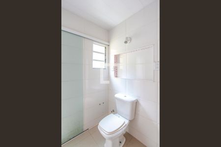 Casa de condomínio à venda com 486m², 5 quartos e 2 vagas Casa de condomínio à venda com 486m², 5 quartos e 2 vagasBanheiro da Suíte 1