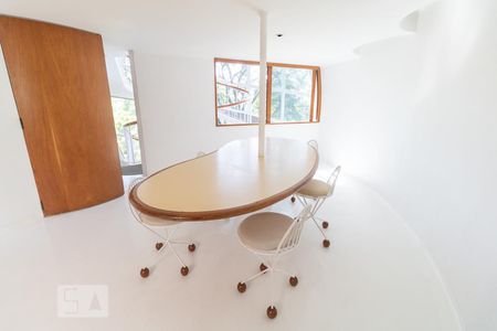 Casa à venda com 400m², 3 quartos e 4 vagas Casa à venda com 400m², 3 quartos e 4 vagasSala de Jantar