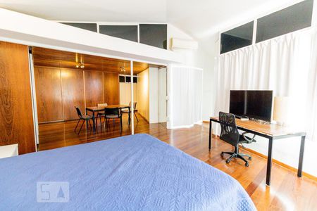 Casa à venda com 400m², 3 quartos e 4 vagas Casa à venda com 400m², 3 quartos e 4 vagasSuíte 3