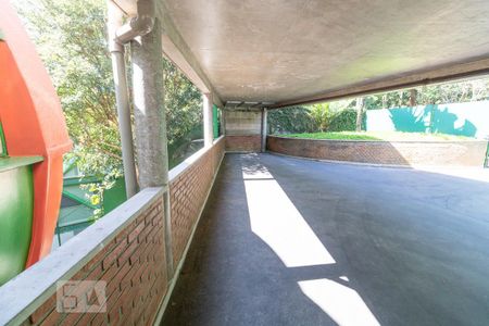 Casa à venda com 400m², 3 quartos e 4 vagas Casa à venda com 400m², 3 quartos e 4 vagasGaragem